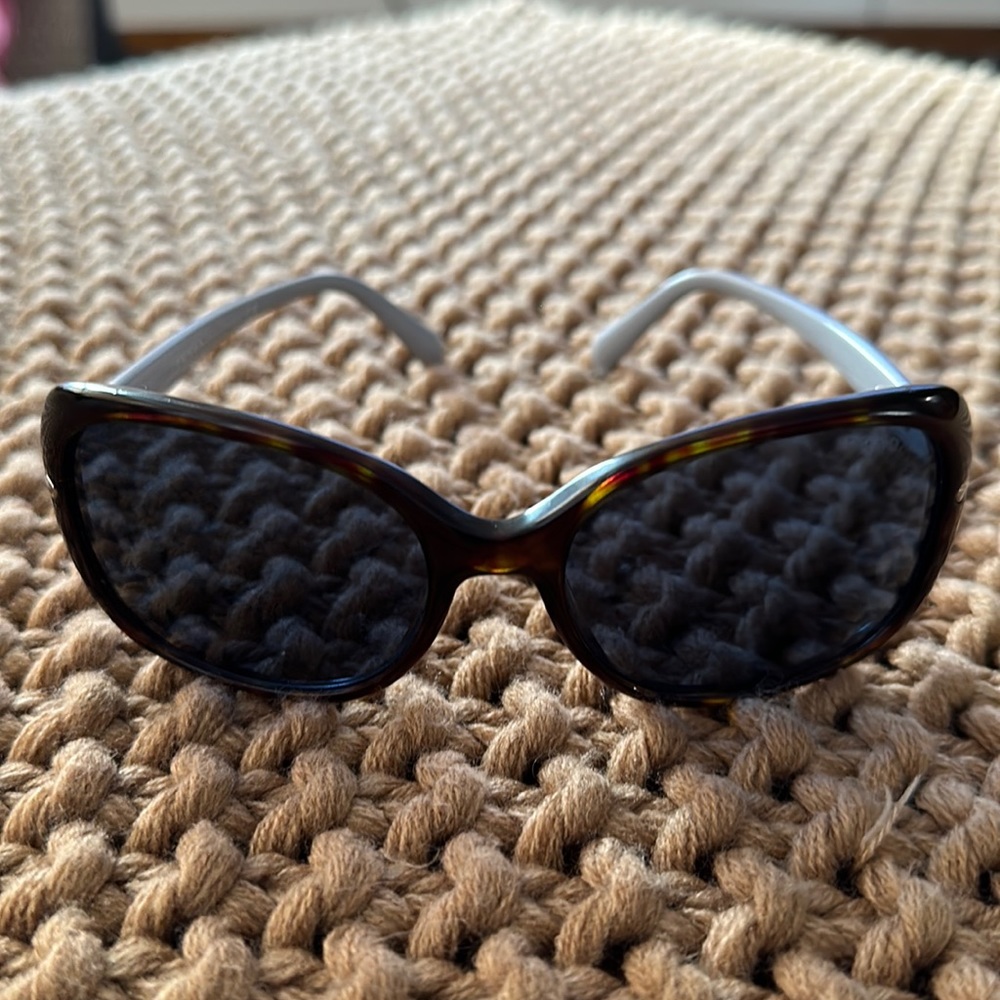 Women’s Prada sunglasses, SPR08O 57017 2AU-1V1 130 3N